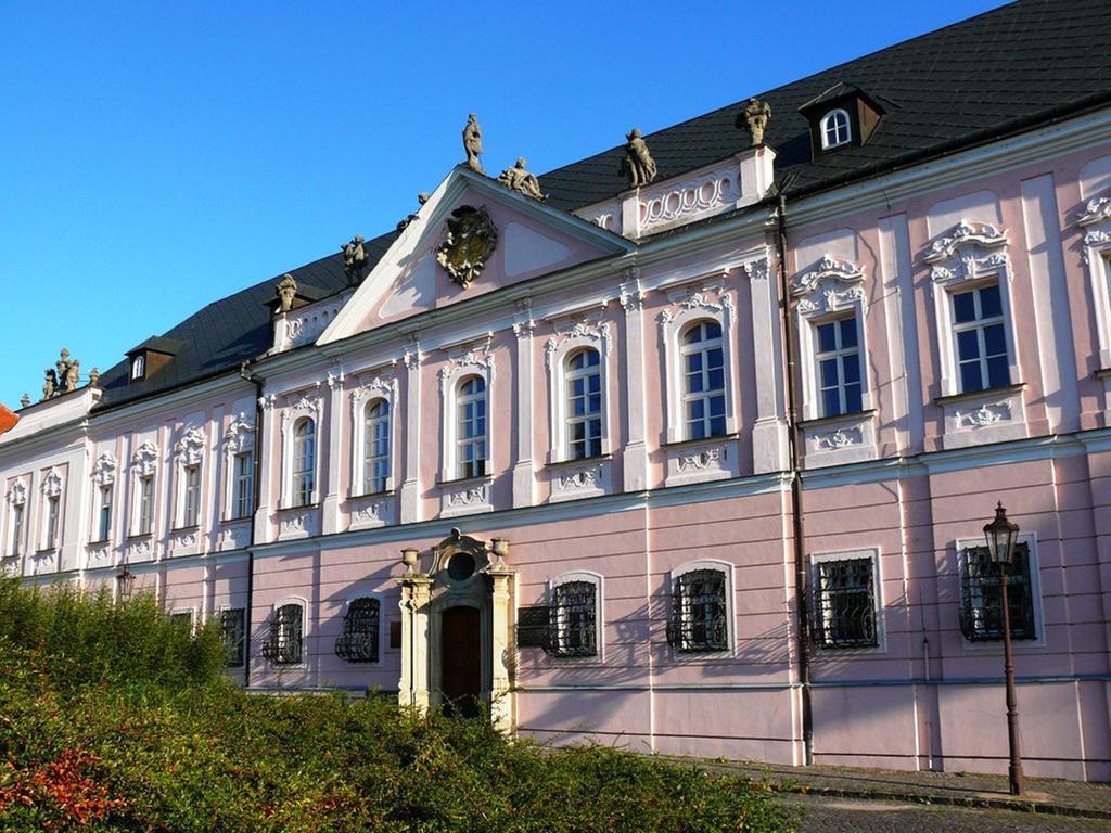 Fukas Apartments Nitra Værelse billede
